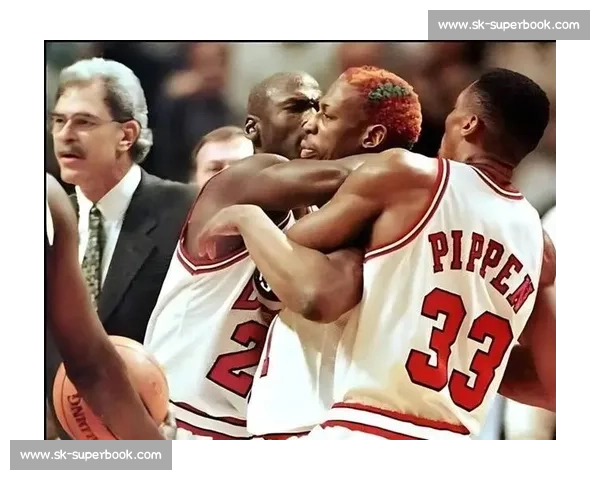 1996年公牛对决魔术王朝崛起与巨星碰撞的经典系列赛回顾 1996年公牛对决魔术王朝崛起与巨星碰撞的经典系列赛回顾