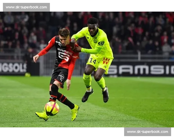 法甲焦点对决雷恩主场迎战里昂争夺关键三分走势解析与赛季前景观察